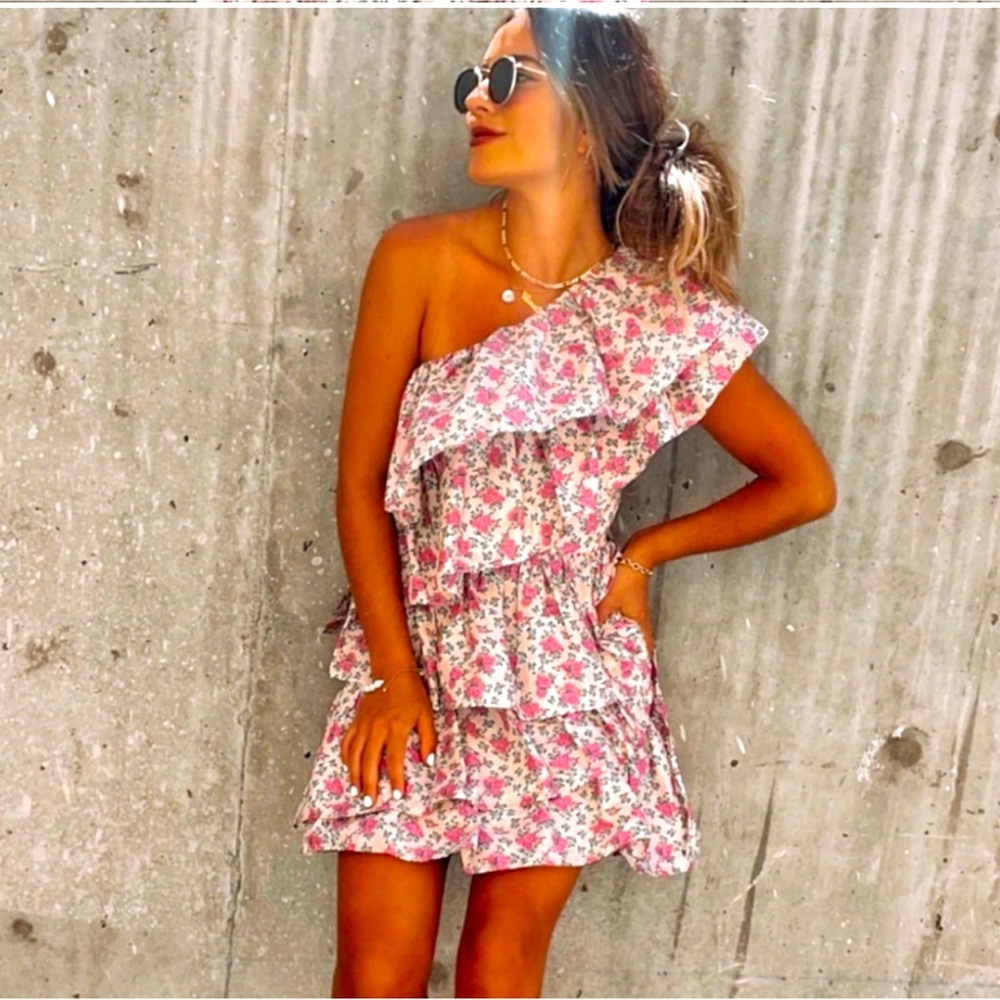 Endless Rose White and Pink Floral One-Shoulder Mini Dress